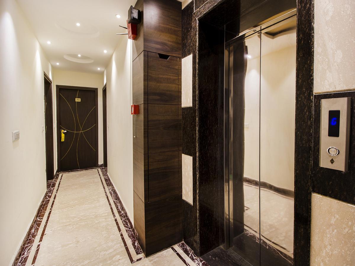 Hotel FabExpress Le Continental Nuova Delhi Esterno foto