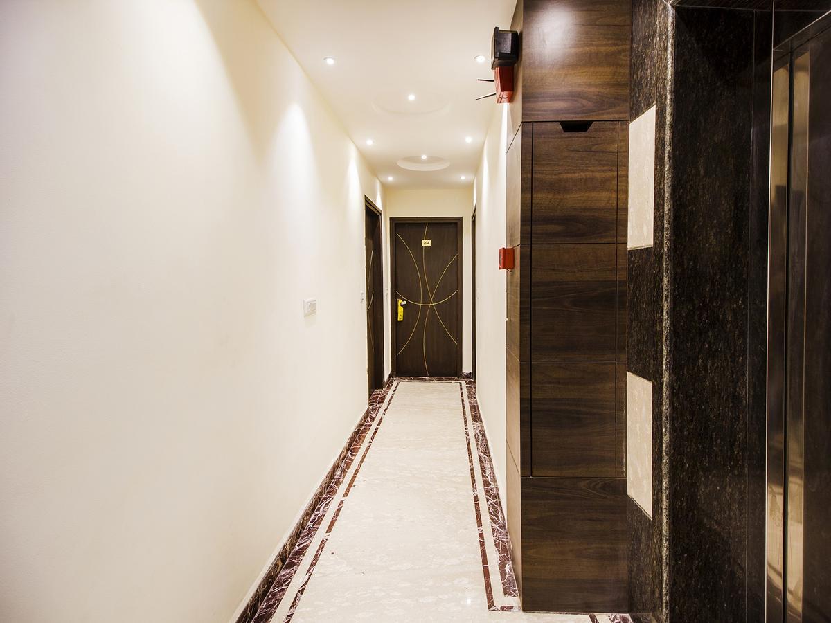 Hotel FabExpress Le Continental Nuova Delhi Esterno foto