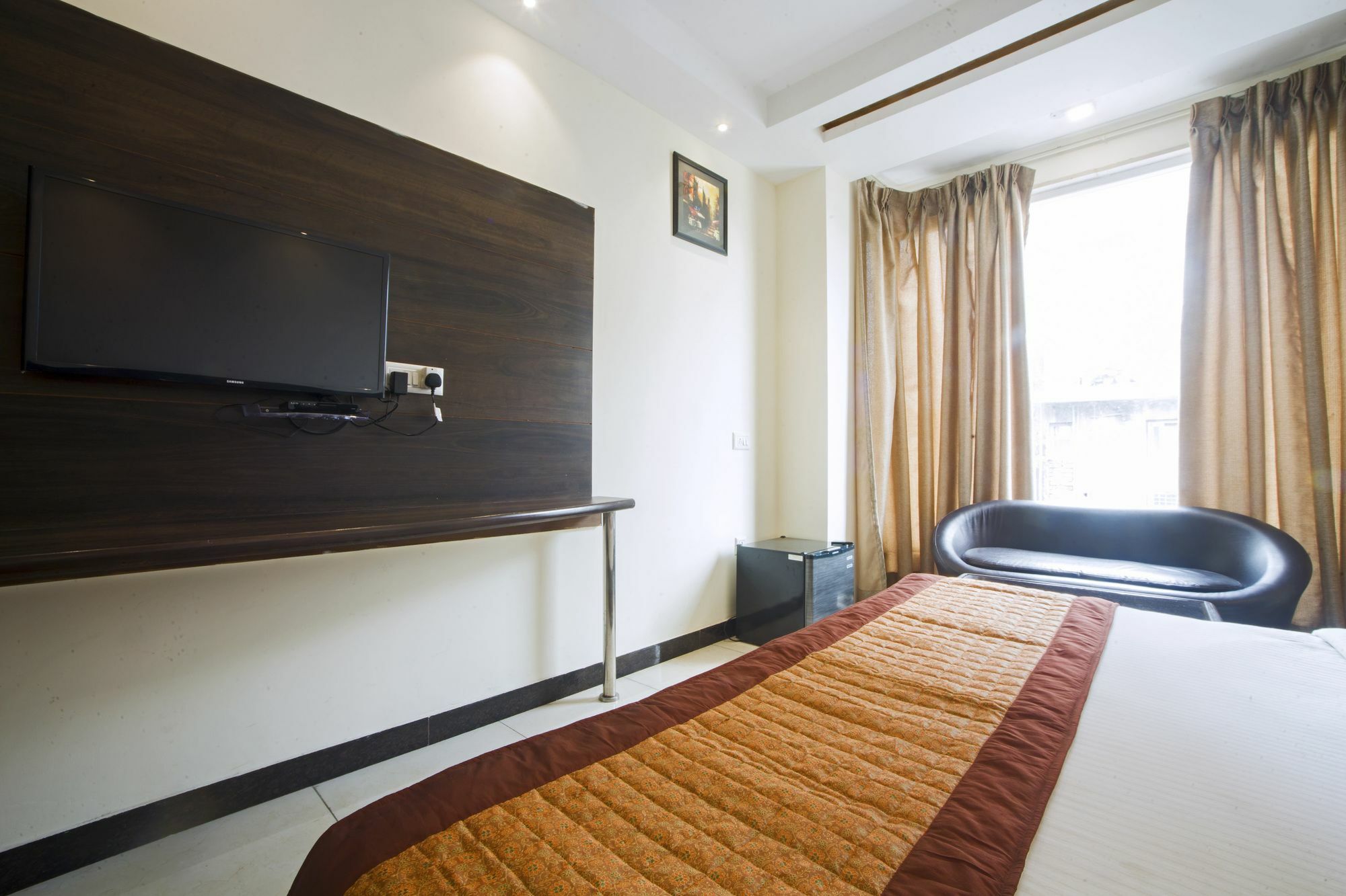 Hotel FabExpress Le Continental Nuova Delhi Esterno foto